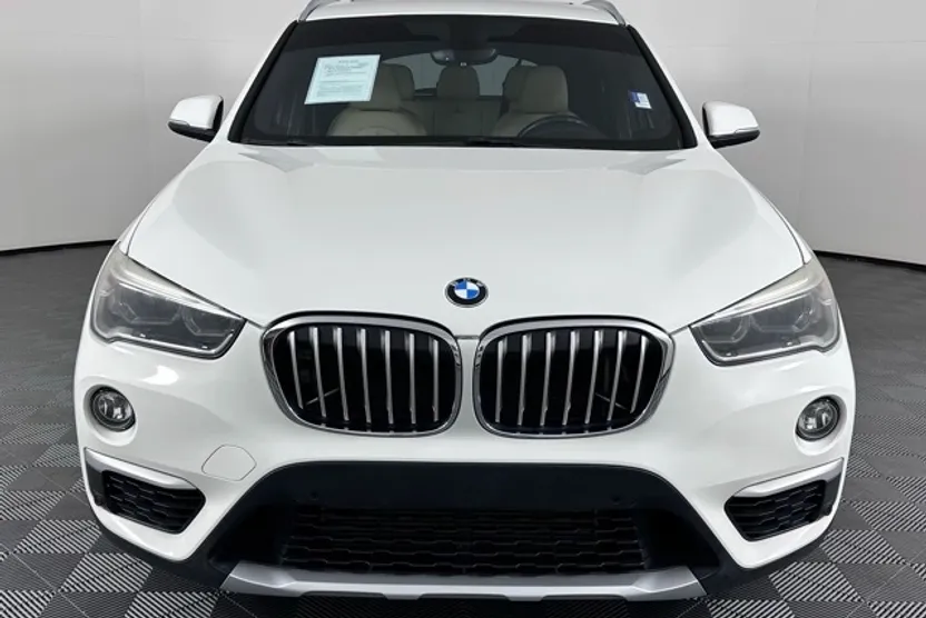 2017 Bmw X1 sDrive28i photo 1
