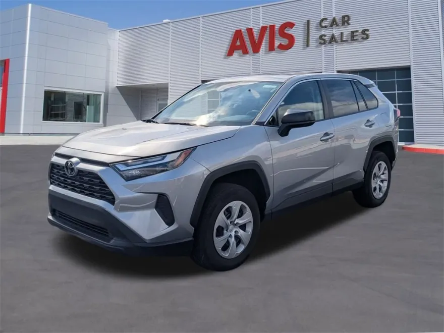 2024 Toyota RAV4 LE photo 1