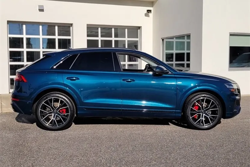 2022 Audi Q8 55 Premium photo 1