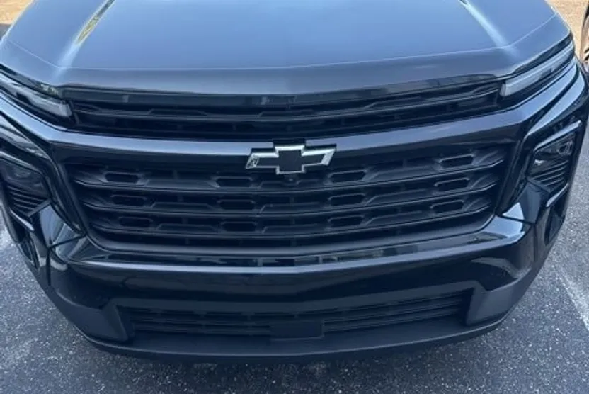 2024 Chevrolet Traverse photo 1