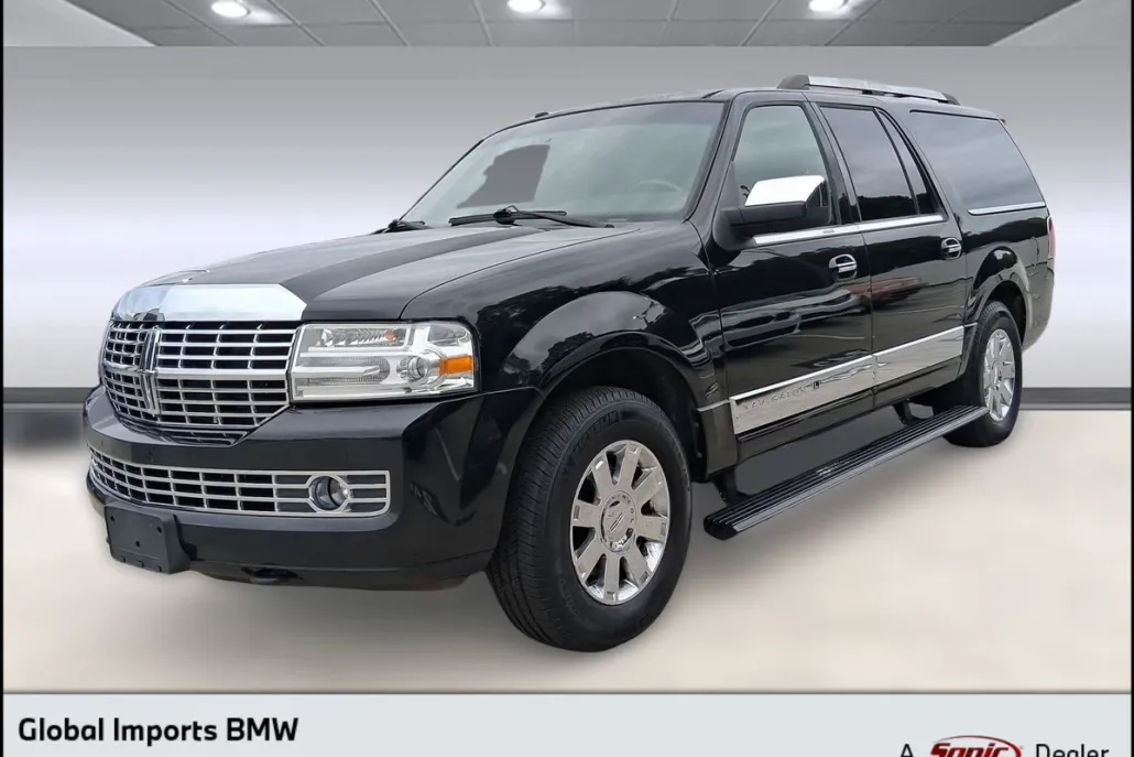 2014 Lincoln Navigator L photo 1