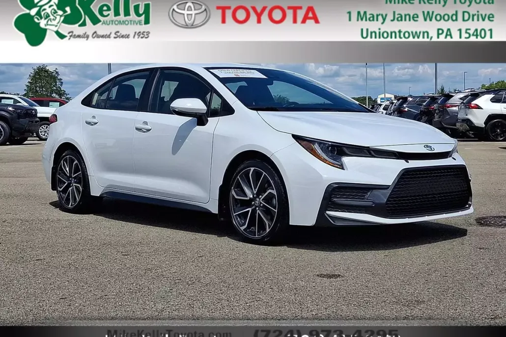 2022 Toyota Corolla SE photo 1