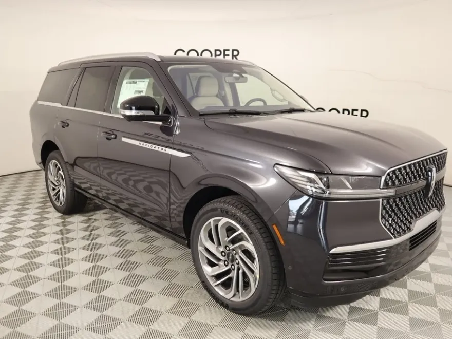 2025 Lincoln Navigator Reserve photo 1