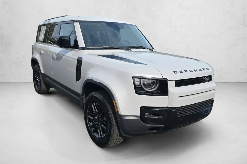 2026 Land Rover Defender 110 S photo 1