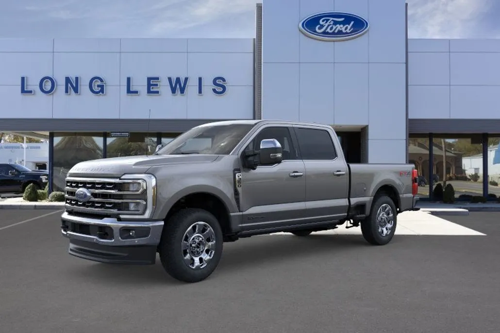 2025 Ford F-350 Lariat photo 1