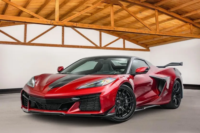 2024 Chevrolet Corvette Z06 2LZ photo 1