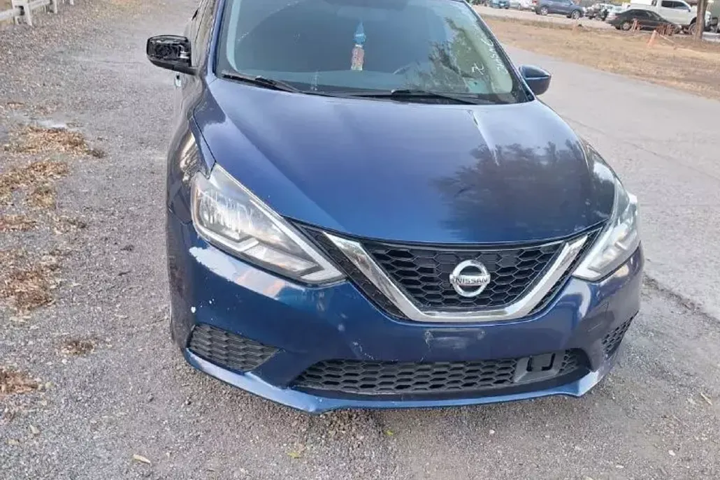 2018 Nissan Sentra S photo 1