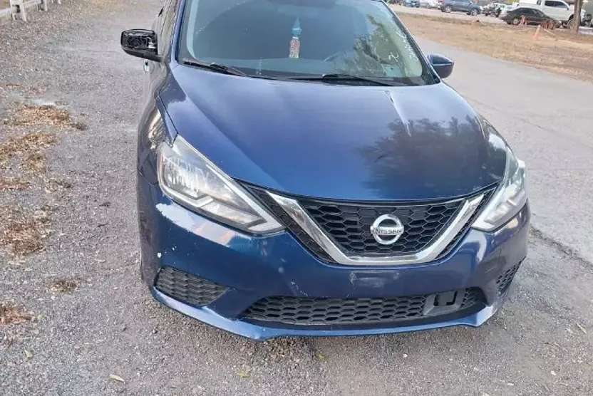 2018 Nissan Sentra S photo 1