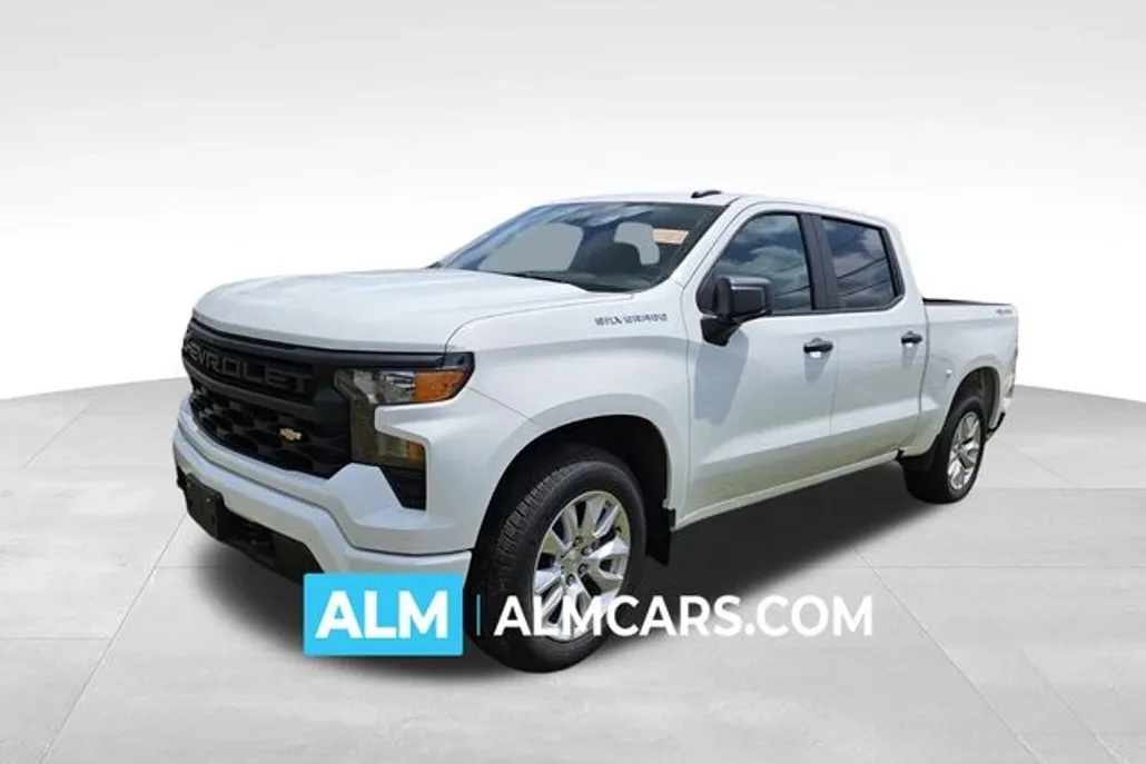 2024 Chevrolet Silverado 1500 Custom photo 1