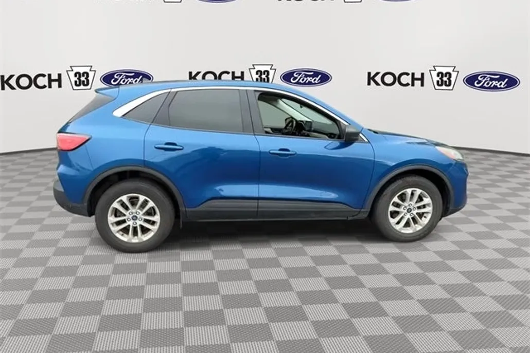 2022 Ford Escape SE photo 1