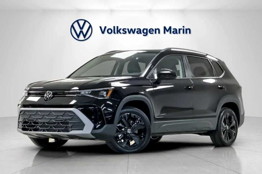 2025 Volkswagen Taos SE photo 1