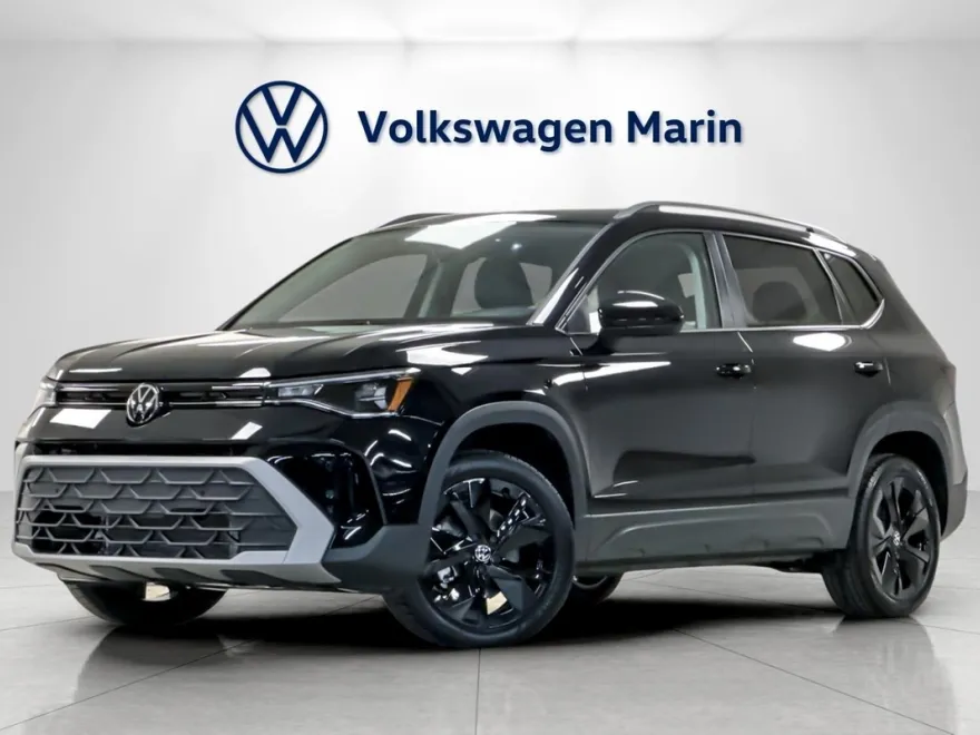 2025 Volkswagen Taos SE photo 1