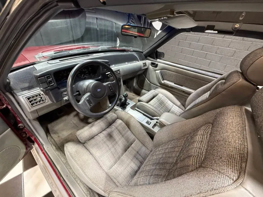 1987 Ford Mustang GT photo 1