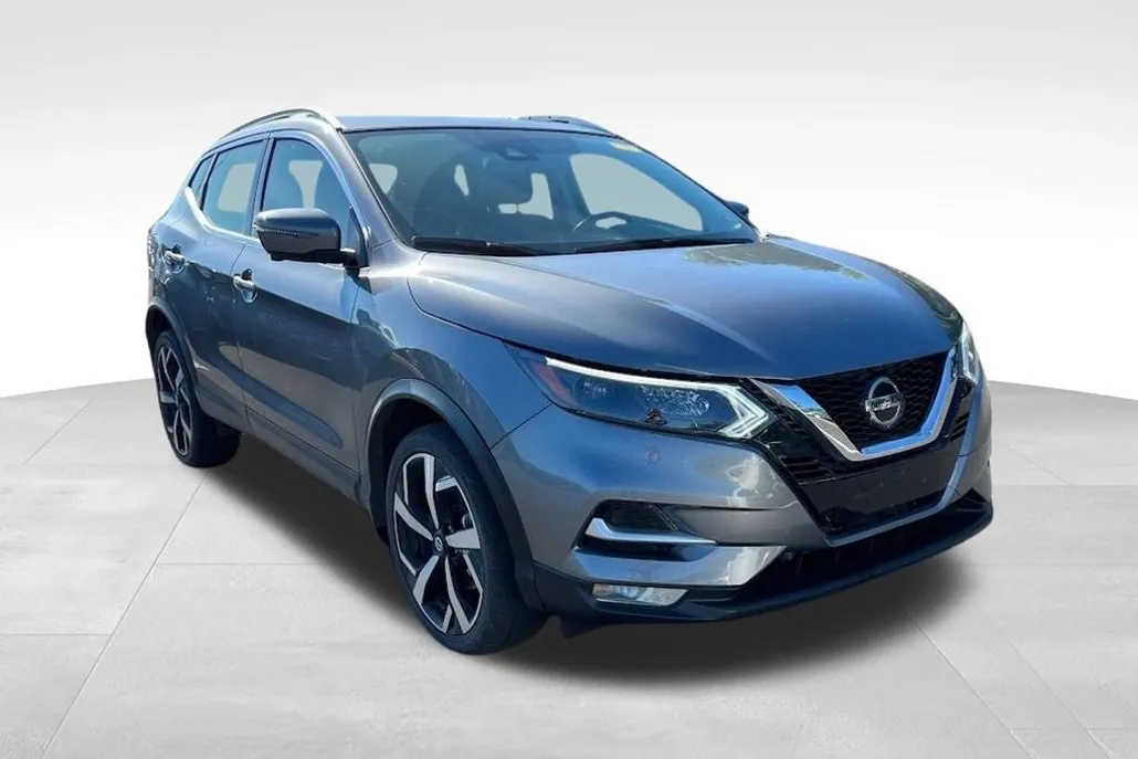 2022 Nissan Rogue Sport SL photo 1