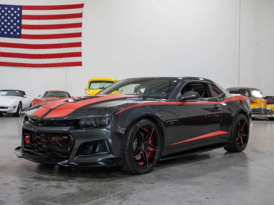 2015 Chevrolet Camaro 2SS photo 1