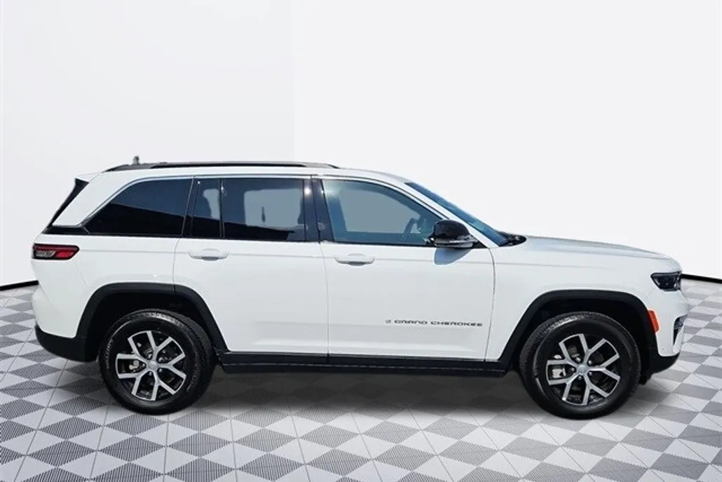 2025 Jeep Grand Cherokee Limited photo 1
