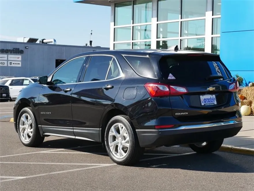 2020 Chevrolet Equinox LT photo 1