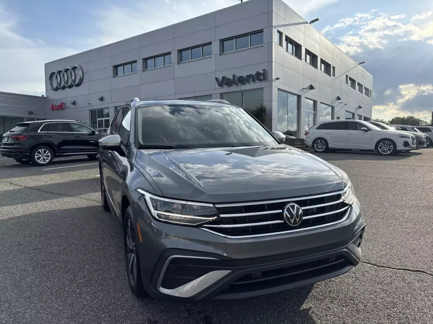 2024 Volkswagen Tiguan Wolfsburg Edition photo 1