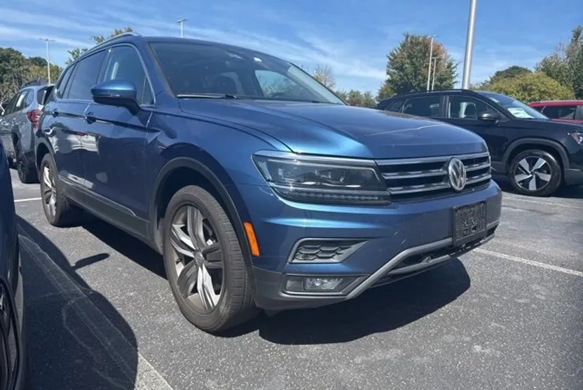 2019 Volkswagen Tiguan SEL Premium photo 1