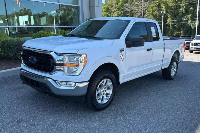 2022 Ford F-150 XLT photo 1