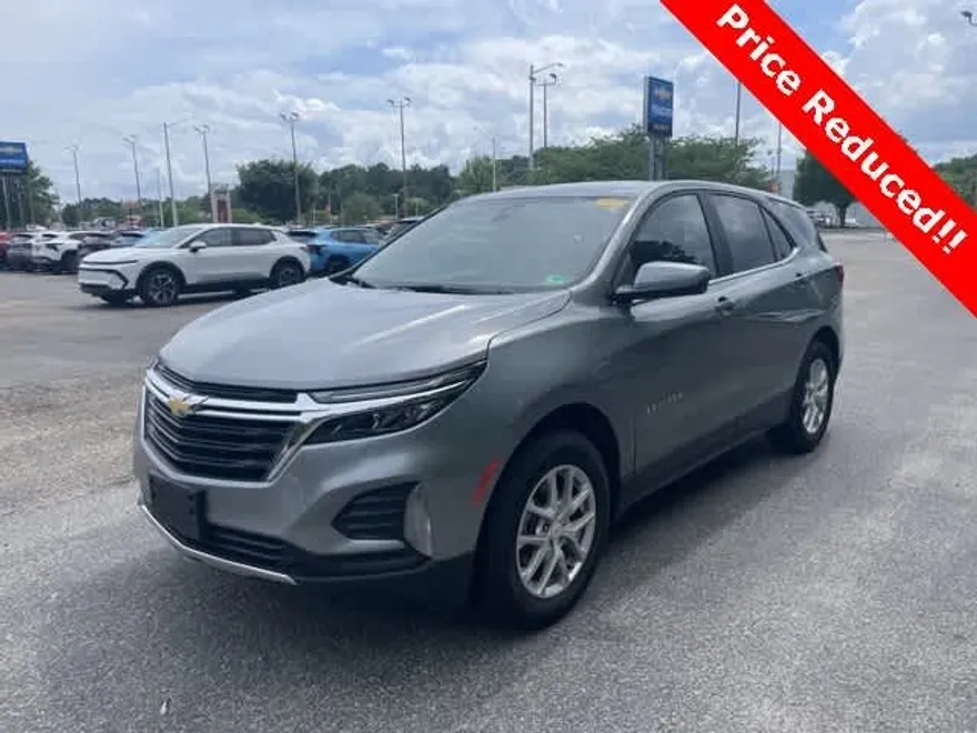 2024 Chevrolet Equinox LT photo 1