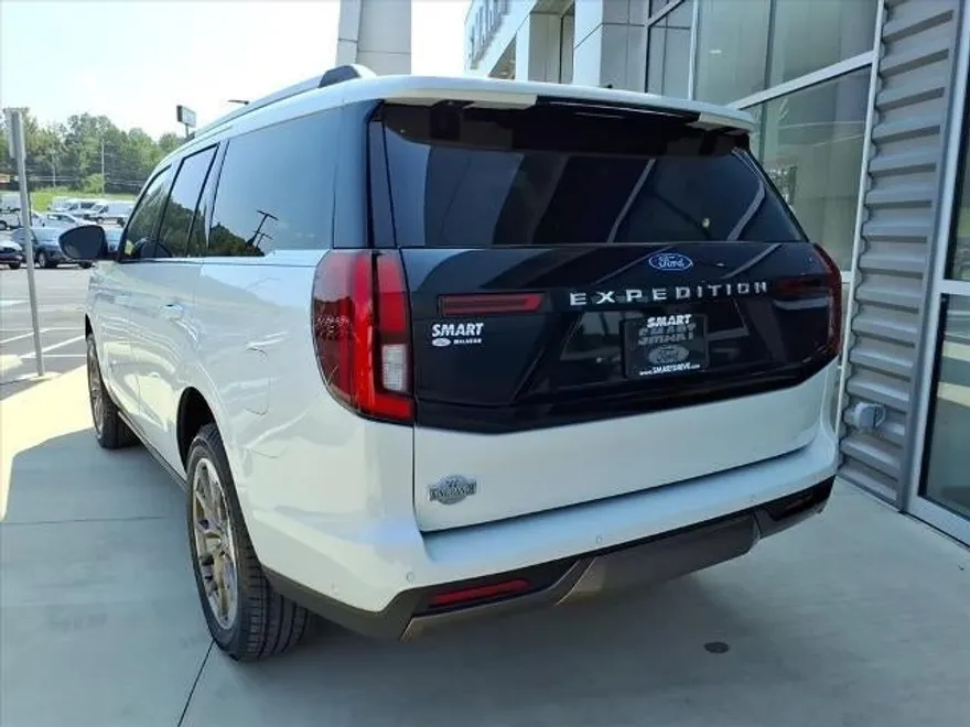 2025 Ford Expedition King Ranch photo 1