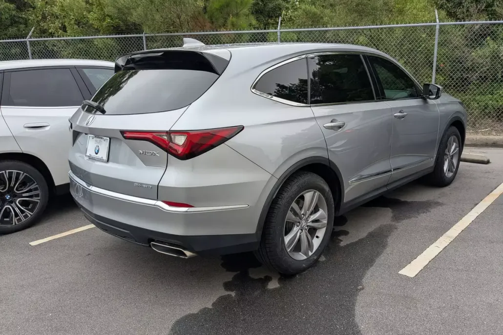 2023 Acura MDX SH-AWD photo 1