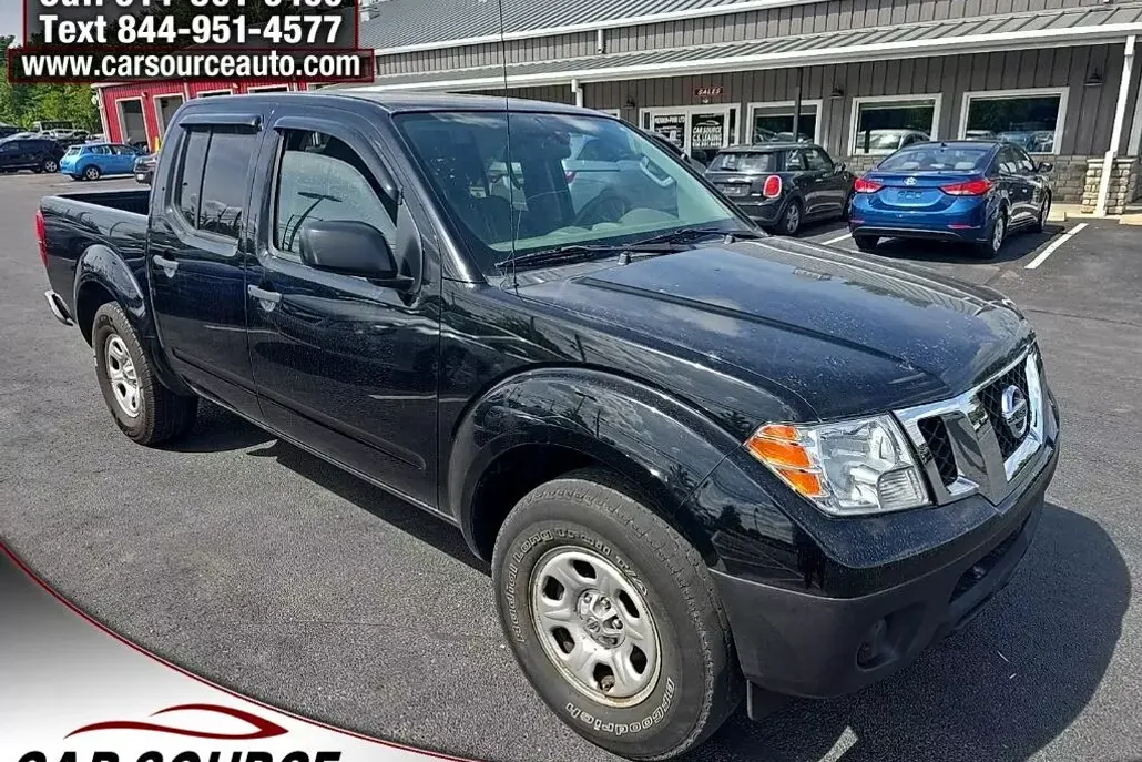 2013 Nissan Frontier S photo 1
