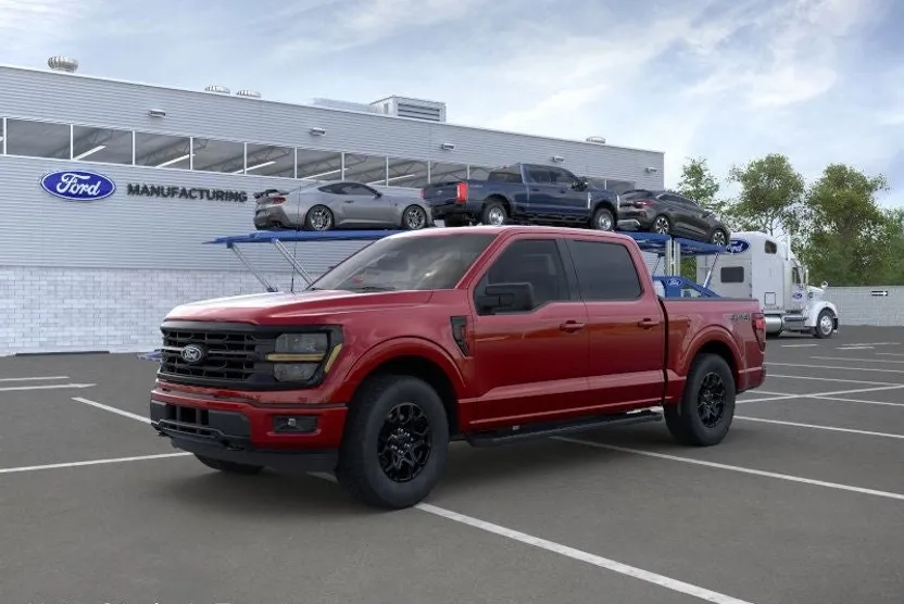 2025 Ford F-150 XLT photo 1