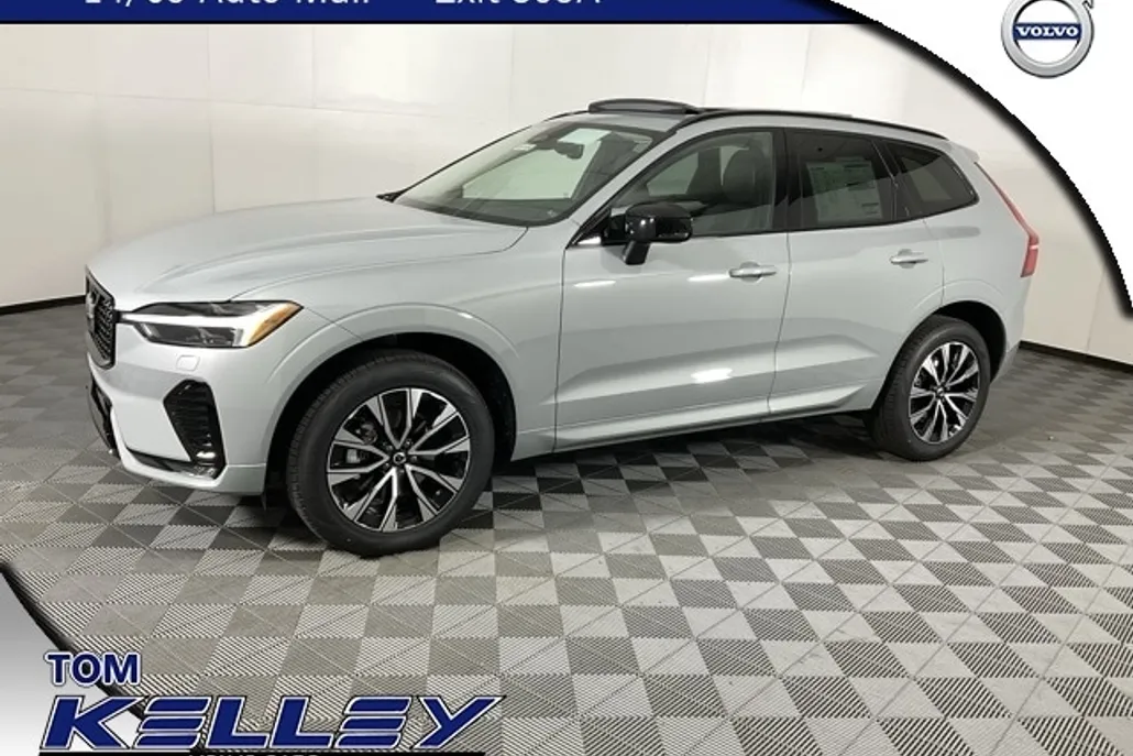 2025 Volvo XC60 B5 Core photo 1