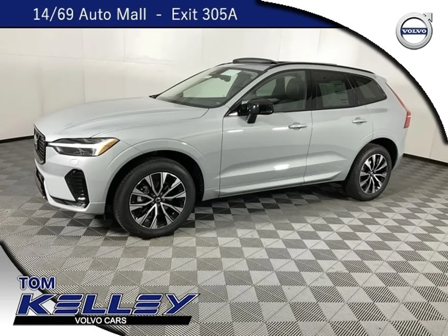 2025 Volvo XC60 B5 Core photo 1