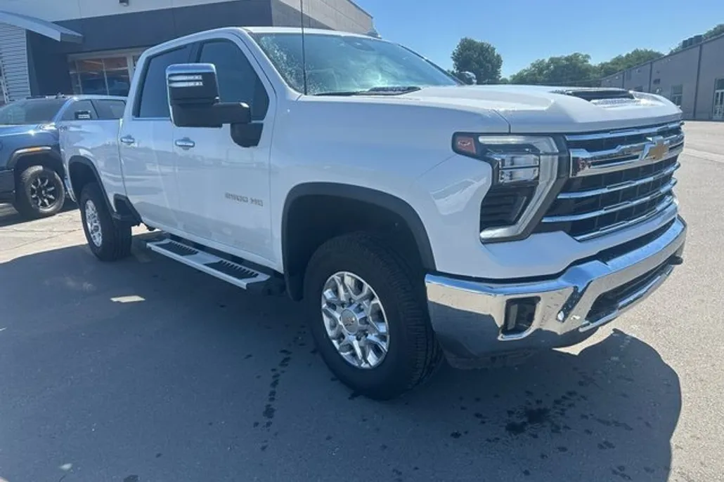 2024 Chevrolet Silverado 2500HD LTZ photo 1