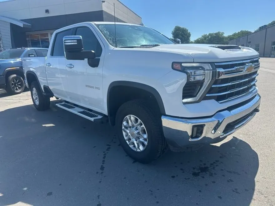 2024 Chevrolet Silverado 2500HD LTZ photo 1