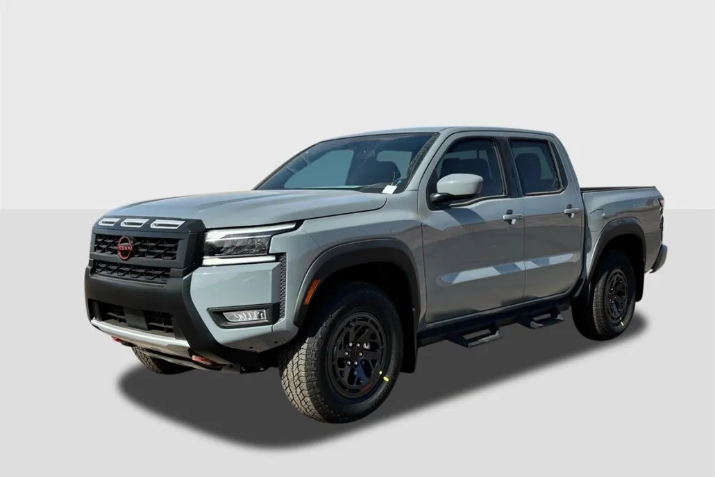 2025 Nissan Frontier PRO-4X photo 1