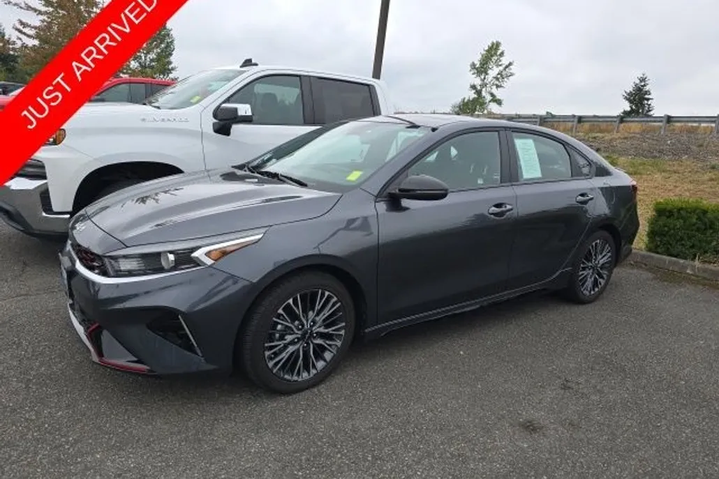 2024 Kia Forte GT-Line photo 1