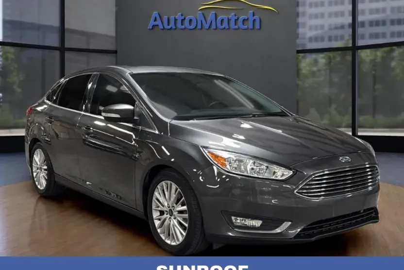 2018 Ford Focus Titanium photo 1