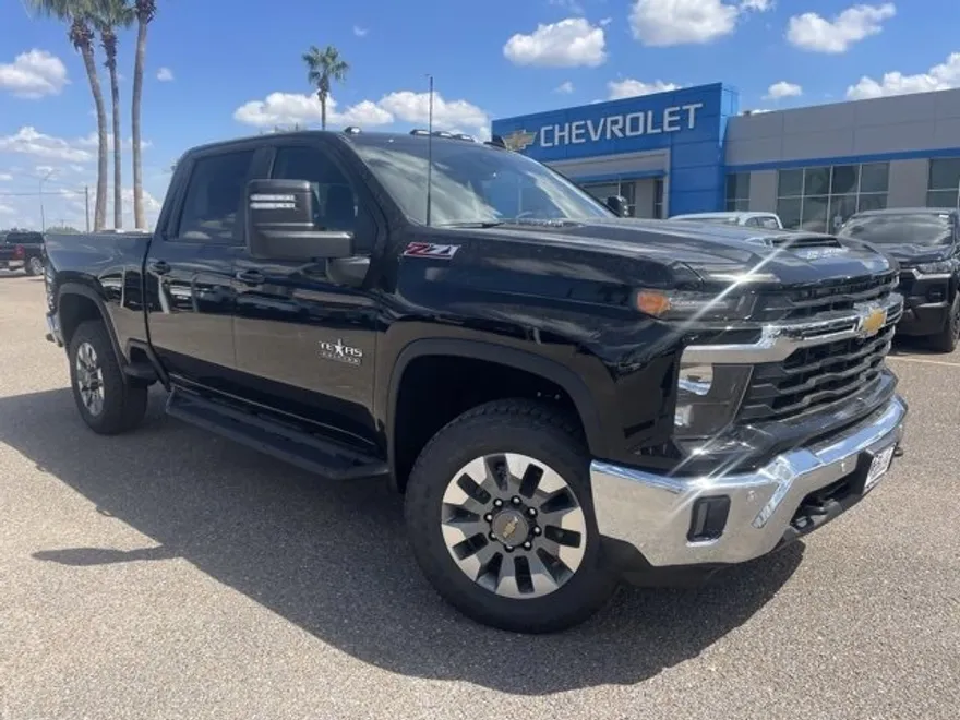 2026 Chevrolet Silverado 2500HD LT photo 1