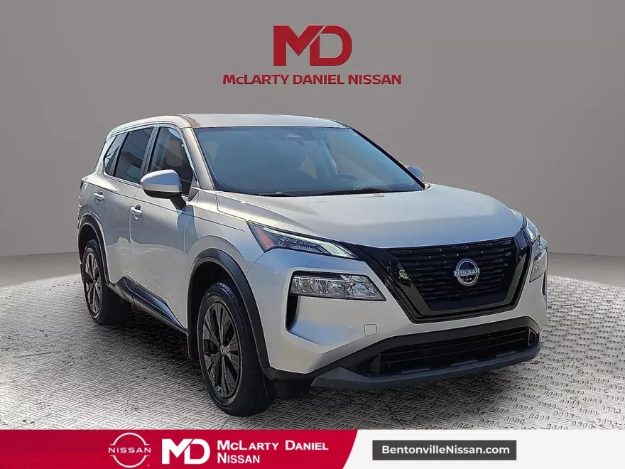2023 Nissan Rogue SV photo 1