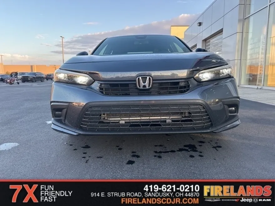 2023 Honda Civic Sport photo 1