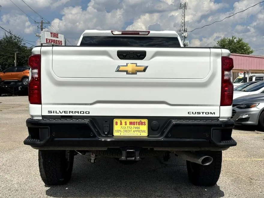 2025 Chevrolet Silverado 2500HD Custom photo 1