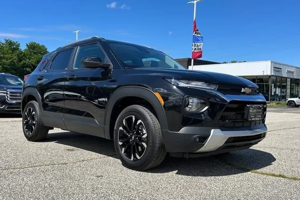2023 Chevrolet Trailblazer LT photo 1