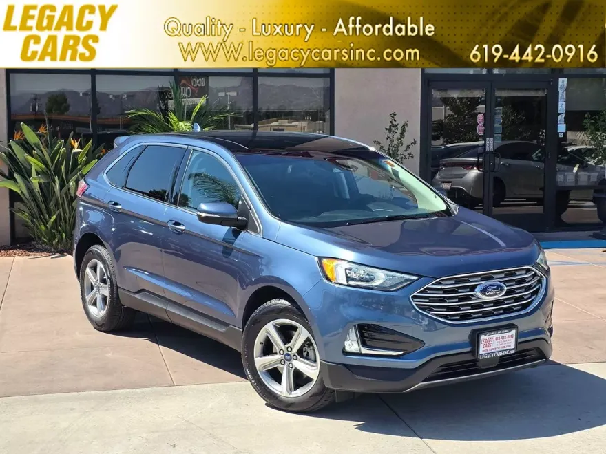 2019 Ford Edge SEL photo 1
