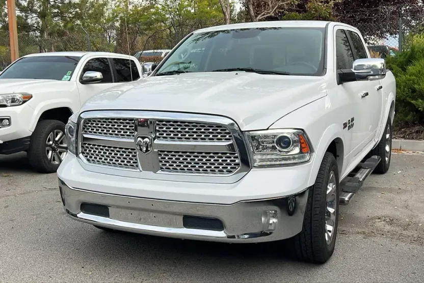 2017 Ram 1500 Laramie photo 1