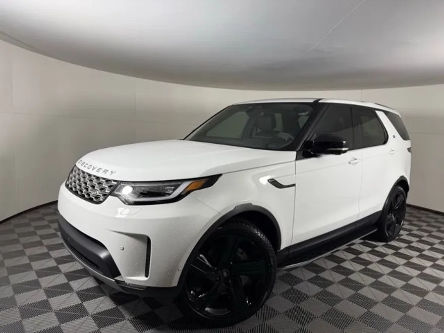 2025 Land Rover Discovery S photo 1