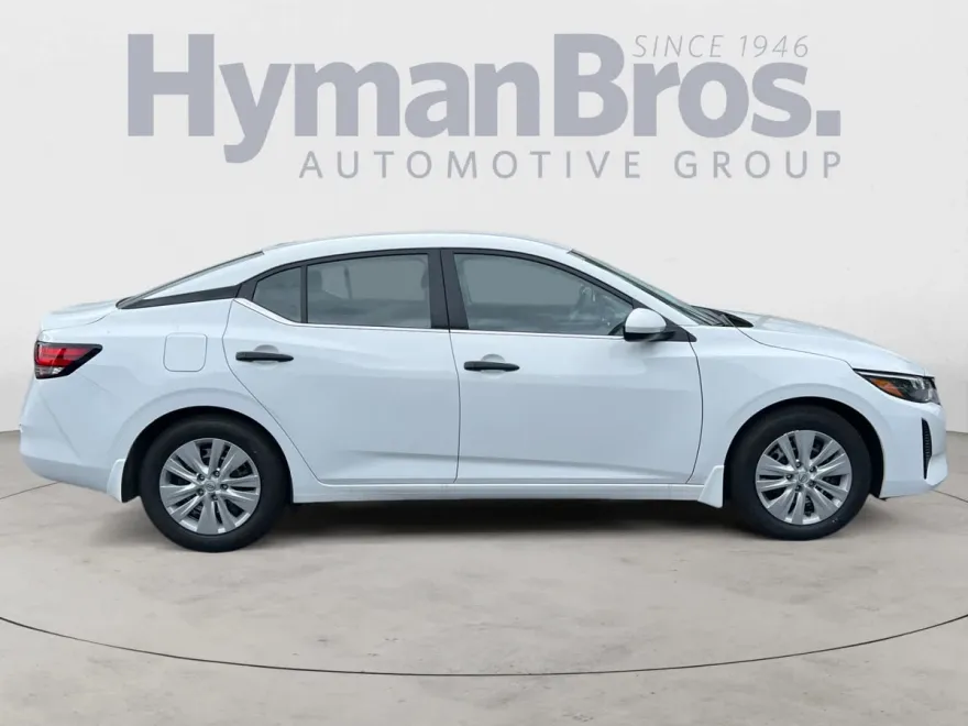 2025 Nissan Sentra S photo 1