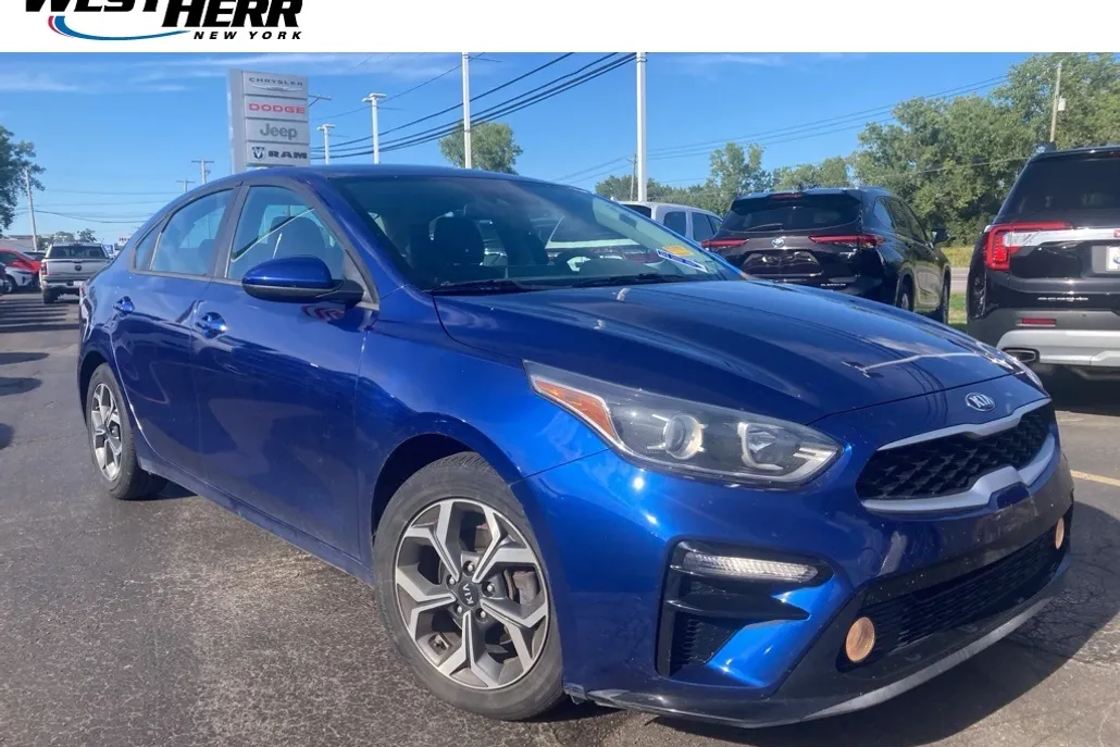 2019 Kia Forte LXS photo 1
