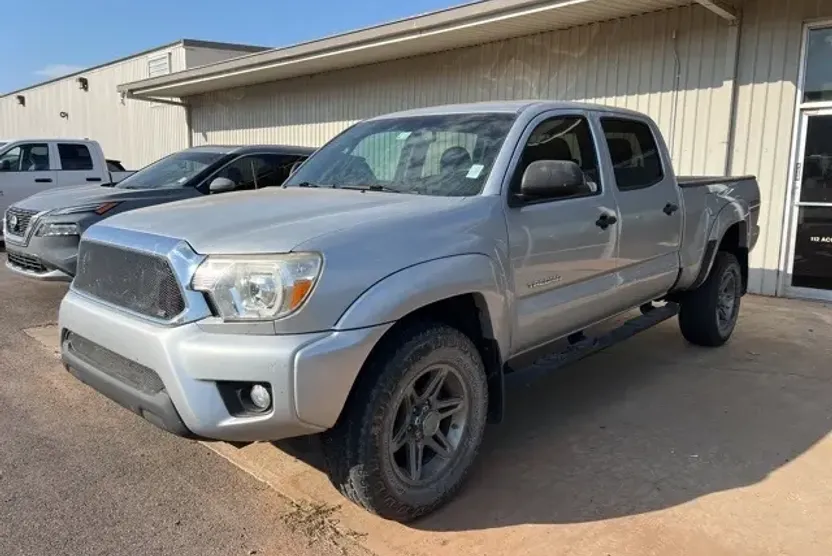 2013 Toyota Tacoma PreRunner V6 photo 1