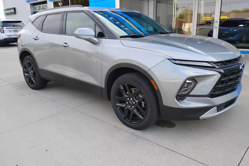2023 Chevrolet Blazer 2LT photo 1