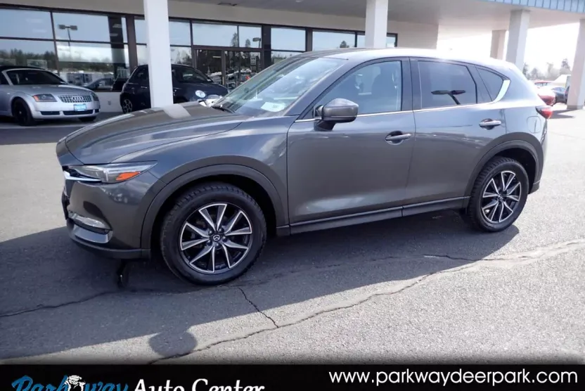2017 Mazda CX-5 Grand Touring photo 1