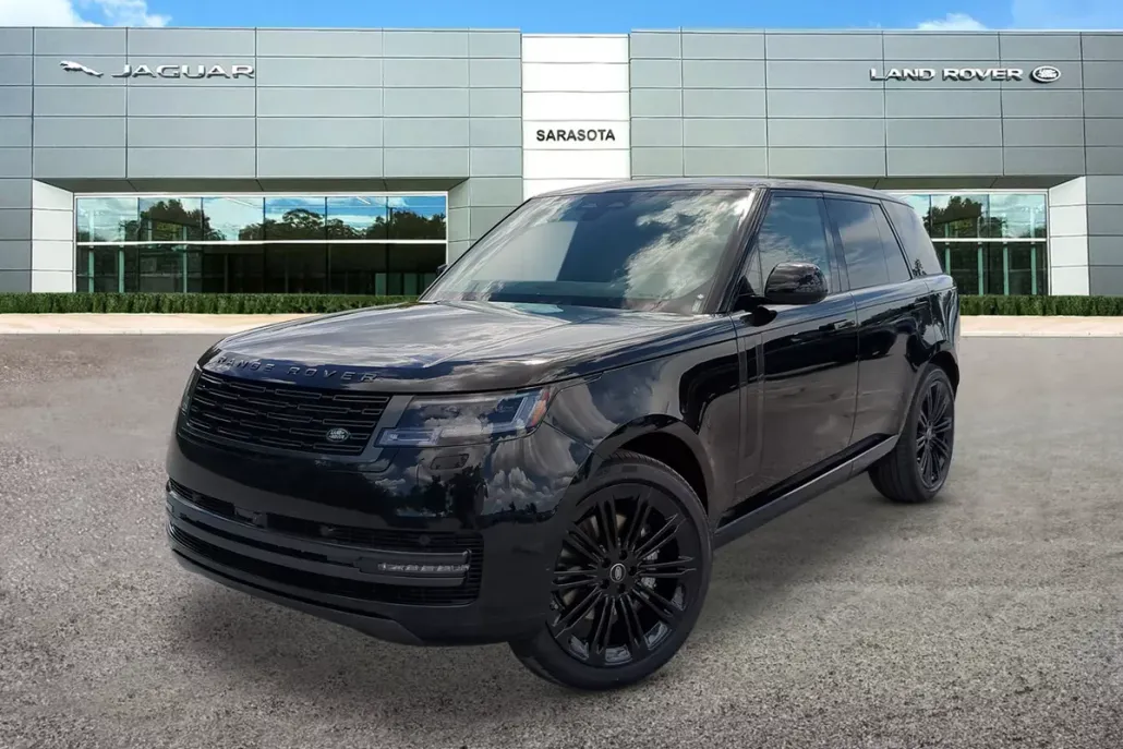 2025 Land Rover Range Rover SE photo 1